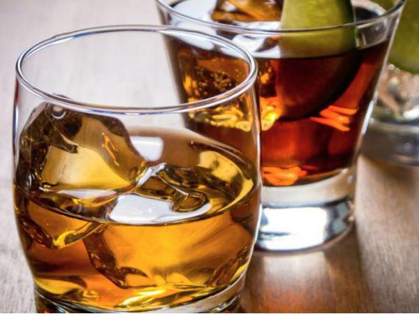 லம்போர்கினி ஹுரகேன் காரை அப்பளமாக்கிய மதுபோதை இளைஞர்..!!