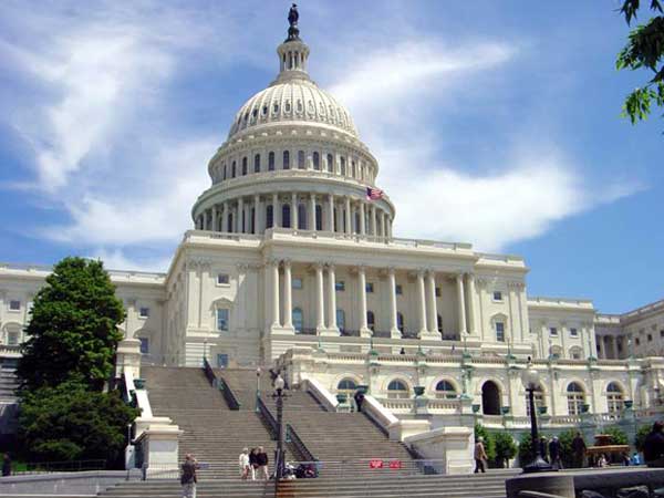 லம்போர்கினி ஹுரகேன் காரை அப்பளமாக்கிய மதுபோதை இளைஞர்..!!