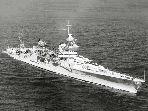 கடலுக்கடியில் கண்டுபிடிக்கப்பட்ட அமெரிக்காவின் போர்க்கப்பல்!