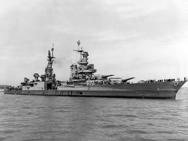 கடலுக்கடியில் கண்டுபிடிக்கப்பட்ட அமெரிக்காவின் போர்க்கப்பல்!