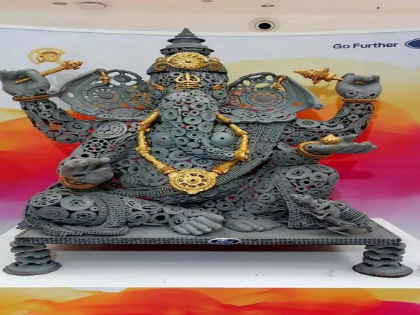 ஃபோர்டு நிறுவனம் தயாரித்த ஆட்டோமொபைல் பிள்ளையார்..!!