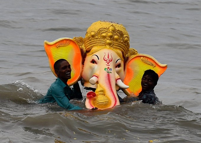 ஃபோர்டு நிறுவனம் தயாரித்த ஆட்டோமொபைல் பிள்ளையார்..!!