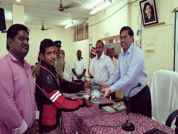 கோவை இளைஞர்களின் விழிப்புணர்வு பயணம்..!!