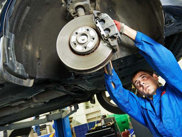 பிரேக் திரவம் கசிவு