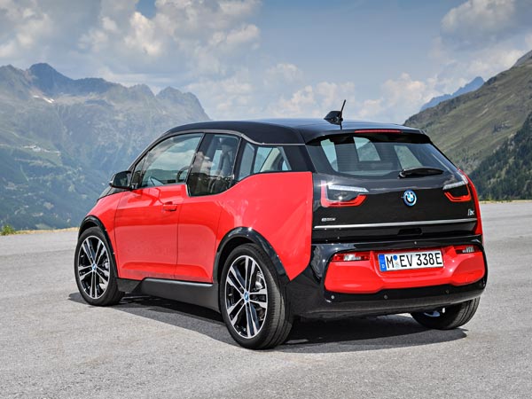 பிஎம்டபிள்யூ ஐ3 மின்சார காரின் பவர்ஃபுல் மாடல் அறிமுகமாகிறது!