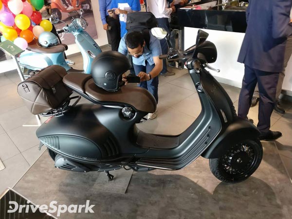 ரூ.12 லட்சத்தில் அறிமுகமான வெஸ்பா ஸ்கூட்டரின் கதியை பார்த்தீங்களா?