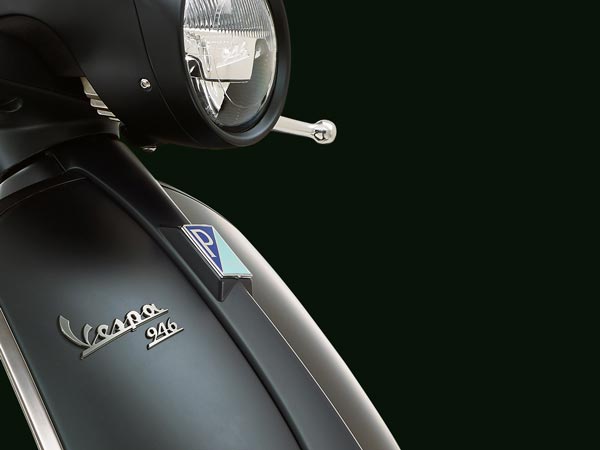 ரூ.12 லட்சத்தில் அறிமுகமான வெஸ்பா ஸ்கூட்டரின் கதியை பார்த்தீங்களா?