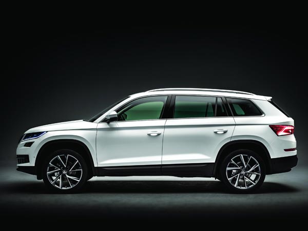 எஸ்.யூ.வி மற்றும் ஆடம்பர கார்களின் விலை உயர்ந்தது..!! எஸ்.யூ.வி மற்றும் ஆடம்பர கார்களின் விலை உயர்ந்தது..!!