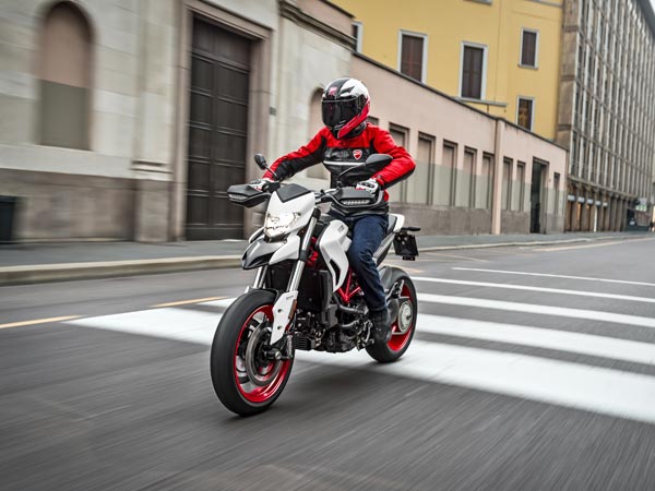 டுகாட்டியை கைப்பற்ற போராடும் ராயல் என்ஃபீல்டு..!!