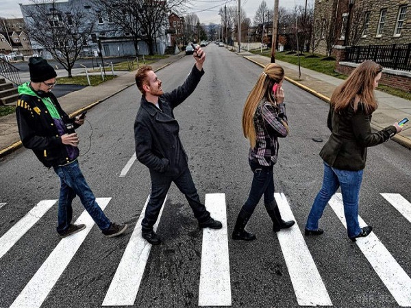 கைப்பேசியால் அதிகரிக்கும் சாலை விபத்துகள் மற்றும் உயிர் பலி!