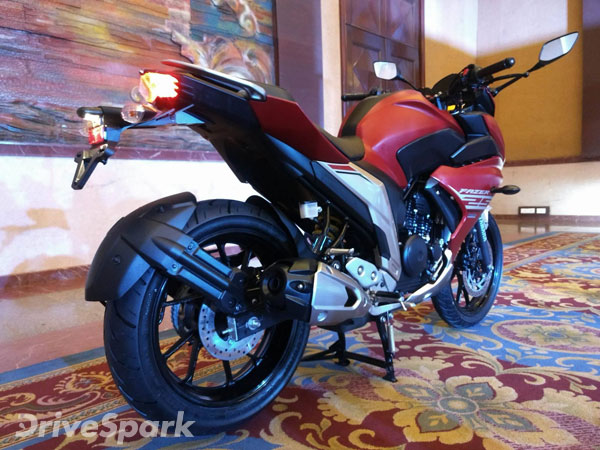 பண்டிகை காலங்களுக்கு ஏற்றவாற்றான டாப்-5 டூ-வீலர் சாய்ஸ்..!! பண்டிகை காலங்களுக்கு ஏற்றவாற்றான டாப்-5 டூ-வீலர் சாய்ஸ்..!!