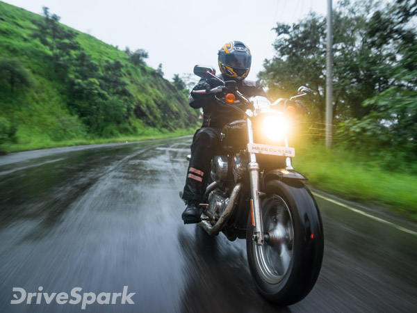 ஹார்லி டேவிட்சன் 1200 கஸ்டம் மோட்டார்சைக்கிள் டெஸ்ட் டிரைவ்!