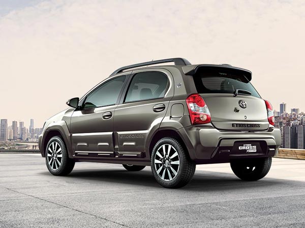 டொயோட்டா எட்டியோஸ் க்ராஸ் காரின் ஸ்பெஷல் எடிசன் அறிமுகம்!