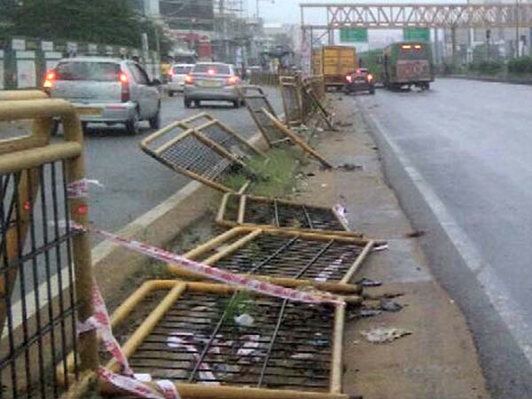 17வயது மகனை கார் ஓட்ட அனுமதித்த பெற்றோருக்கு சிறை..!!