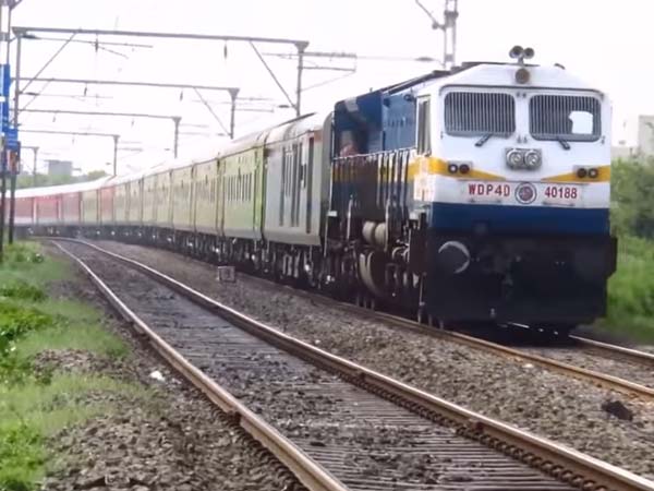  மும்பை- டெல்லி இடையே மிக அதிவேக ராஜ்தானி எக்ஸ்பிரஸ் ரயில் அறிமுகமாகிறது!