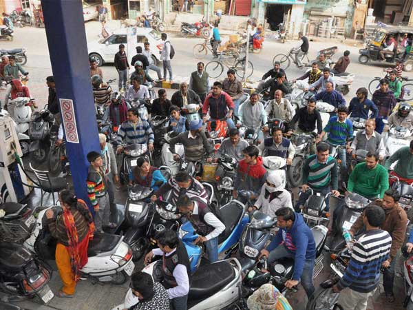 பண்டிகை காலத்தில் பெட்ரோல், டீசல் விலைக்கு தீர்வு..!