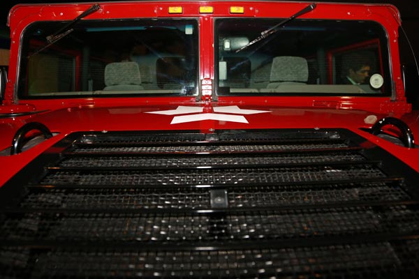 ஹம்மர் மின்சார காரை அறிமுகம் செய்த அர்னால்டு..!!