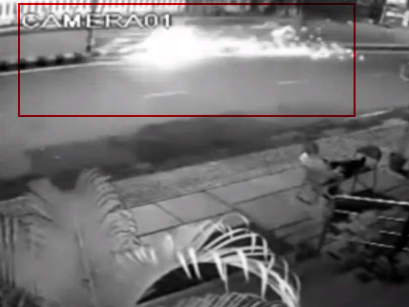 அதிவேக பைக் பயணத்தால் உயிரழந்த கல்லூரி மாணவர்கள்..!! 