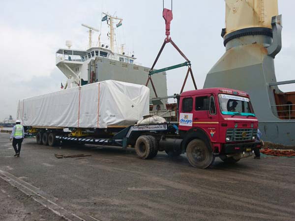 இந்தியாவின் சக்திவாய்ந்த புதிய ரயில் எஞ்சின் பற்றிய தகவல்கள்!