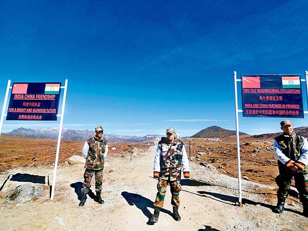 இந்திய எல்லையோரத்தில் புதிய அதிவிரைவு சாலையை திறந்தது சீனா