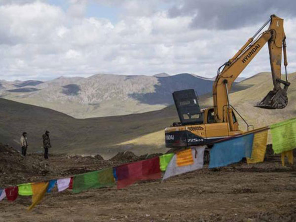 இந்திய எல்லையோரத்தில் புதிய அதிவிரைவு சாலையை திறந்தது சீனா