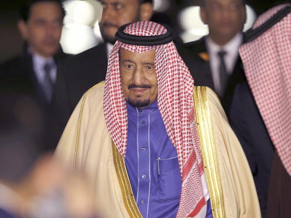 ”சவூதியில் பெண்கள் கார் ஓட்டலாம்” புதிய ஆணை... புதிய சர்சை..!!