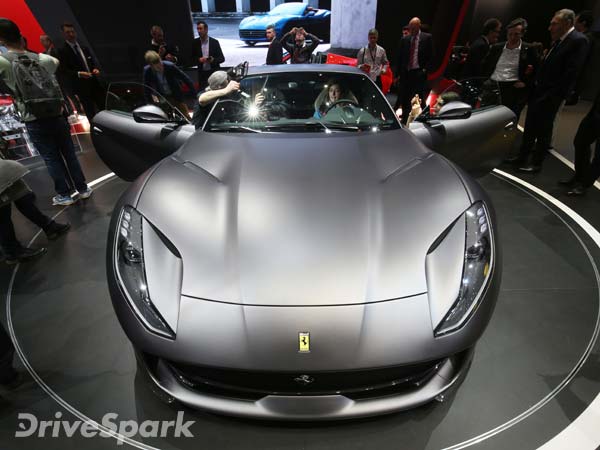 அமெரிக்காவில் லம்போர்கினி காருக்கு ஏற்பட்ட தலைகுனிவு..!!