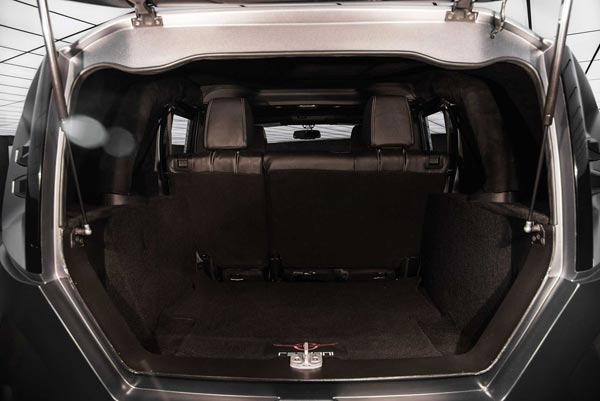 ராணுவ பீரங்கி தோற்றத்தில் மிரட்டும் புதிய எஸ்யூவி மாடல்