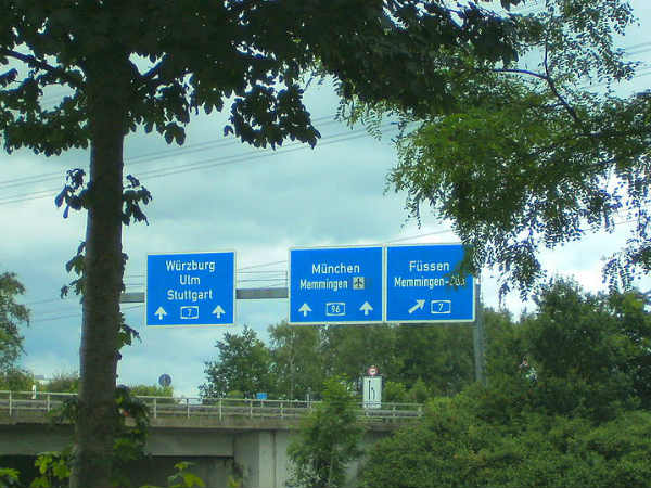 ஆட்டோபான் சாலையில் அதிவேகத்தில் ஓட்டும்போது மனதில் வைக்க வேண்டிய விஷயங்கள்!