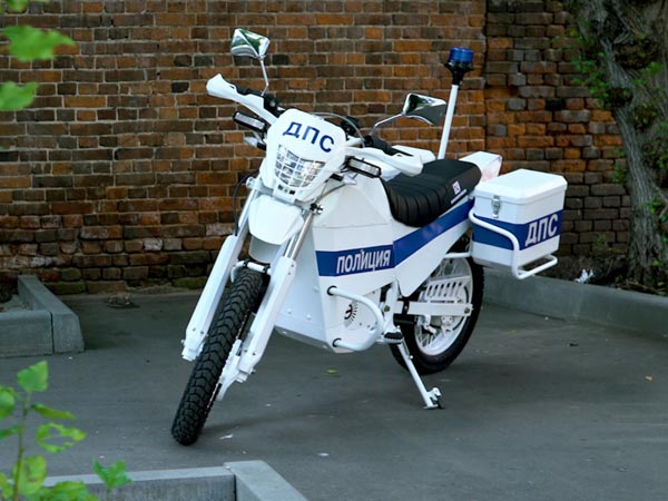 மின்சார மோட்டார்சைக்கிளை களமிறக்கும் ஏகே-47 துப்பாக்கி நிறுவனம்!