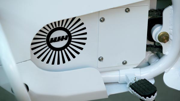 மின்சார மோட்டார்சைக்கிளை களமிறக்கும் ஏகே-47 துப்பாக்கி நிறுவனம்!