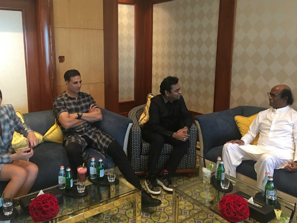 பிரஸ் மீட்டுக்கு ஹெலிகாப்ட்டரா..?? அசத்தும் 2.0 பிரோமஷன்..!!