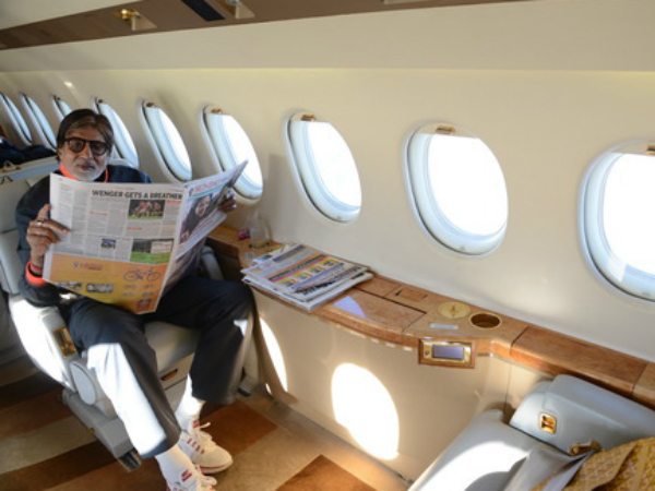 பிரஸ் மீட்டுக்கு ஹெலிகாப்ட்டரா..?? அசத்தும் 2.0 பிரோமஷன்..!!