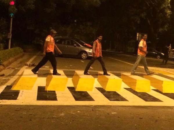 பாதசாரிகள் சாலையை கடப்பதற்கான ஸீப்ரா க்ராசிங்- சுவாரஸ்யங்கள்!