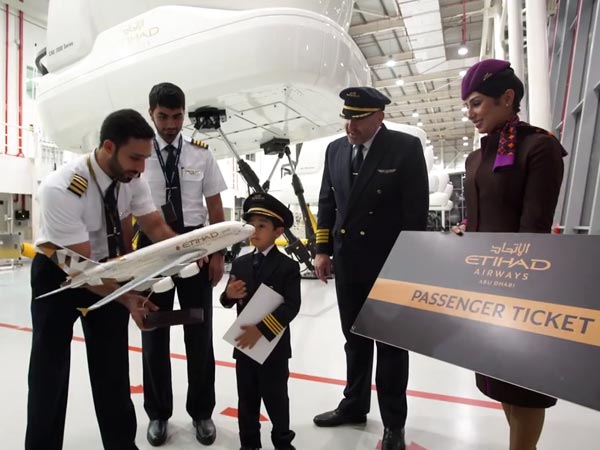 ஒரு நாள் விமானி: இணையத்தை கலக்கும் 6 வயது சிறுவன்..!!