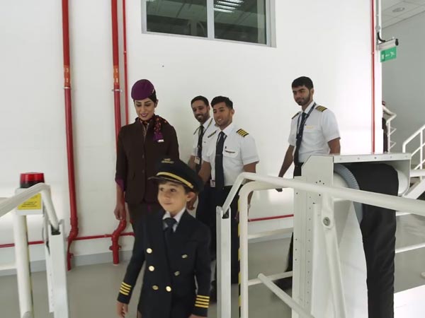 ஒரு நாள் விமானி: இணையத்தை கலக்கும் 6 வயது சிறுவன்..!!