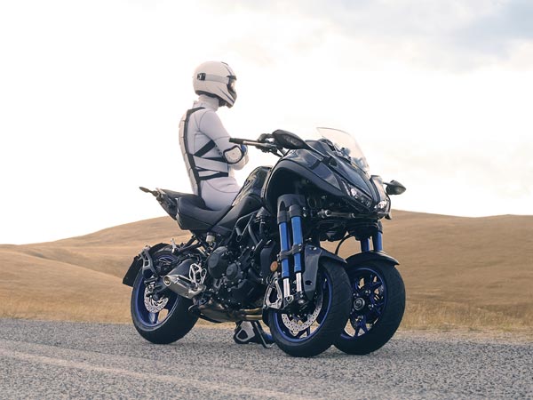 புதுமையான மூன்றுசக்கர பைக் மாடலை அறிமுகம் செய்தது யமஹா!