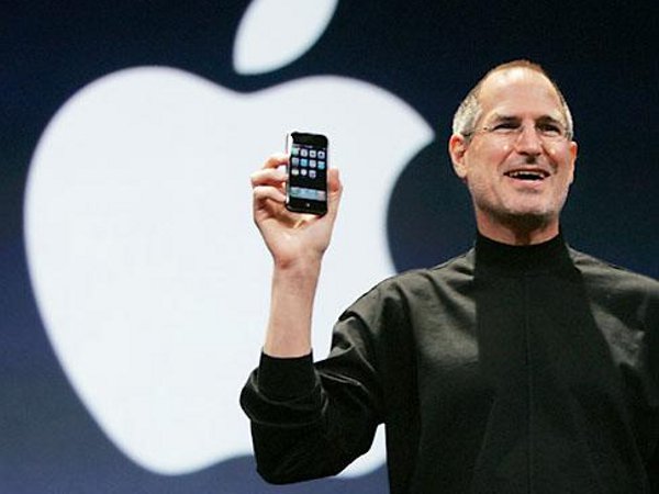 ஸ்டீவ் ஜாப்ஸ் ஓட்டிய பிஎம்டபுள்யூ இசட் 8 காரை வாங்கும் அந்த நபர் யார்..??