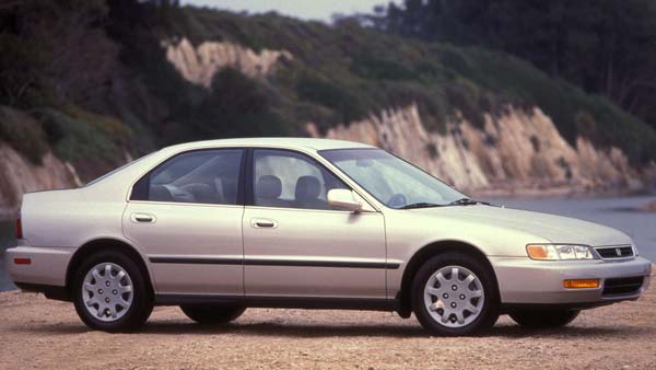 உலகின் பெரும் பணக்காரர் ஜெஃப் பேசோஸ் கார்கள்!