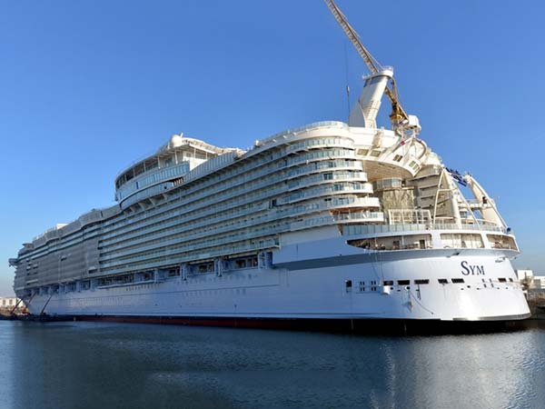 உலகின் மிகப்பெரிய சொகுசு கப்பலாக வாகை சூட வரும் சிம்பொனி ஆஃப் தி சீஸ்!