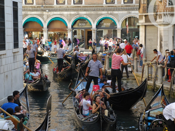 உலகநாடுகளில் நிலவும் வியக்கவைக்கும் போக்குவரத்து பரபரப்புகள்..!!