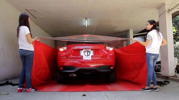 மழை வெள்ளத்திலிருந்து காரை பாதுகாக்கும் 'ப்ளட் கார்டு' கவர்!