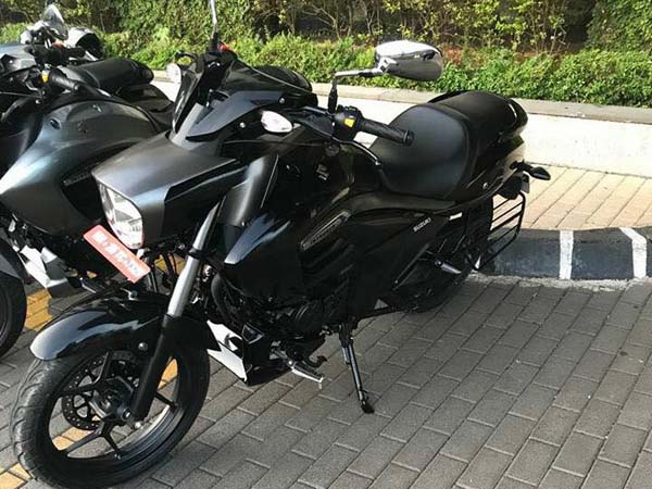 புதிய சுஸுகி இன்ட்ரூடர் 150 மோட்டார்சைக்கிளின் படங்கள்!