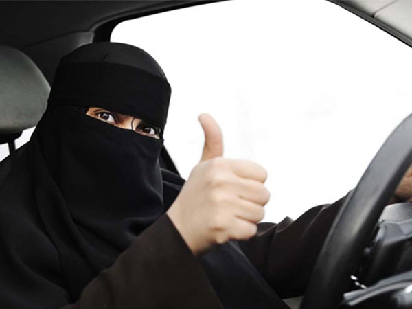 ஊழல் வழக்கில் சிக்கிய சவூதி இளவரசர் அல் வாலீத் மோட்டார் உலகம்!