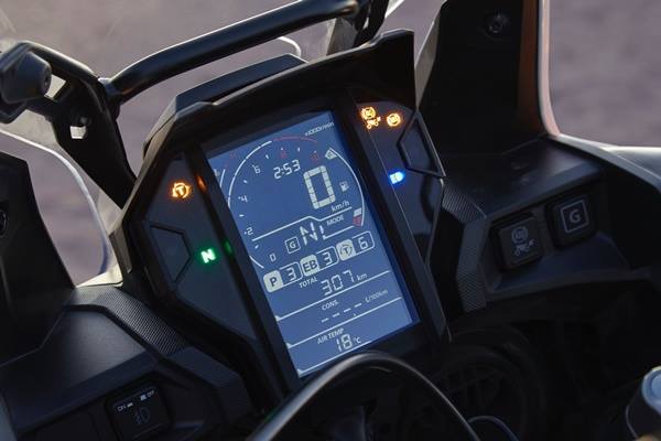 அதிரடியான அட்வென்ச்சர் மோட்டார் சைக்கிளை வெளியிட்டது ஹோண்டா