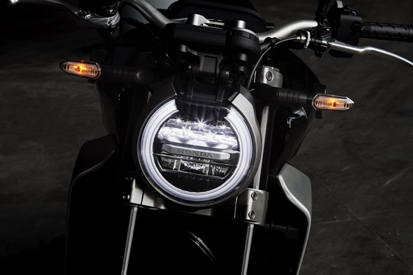 கஃபே ரேஸர் ஸ்டைலுக்கு மாறிய புதிய ஹோண்டா சிபி1000ஆர் பைக்!