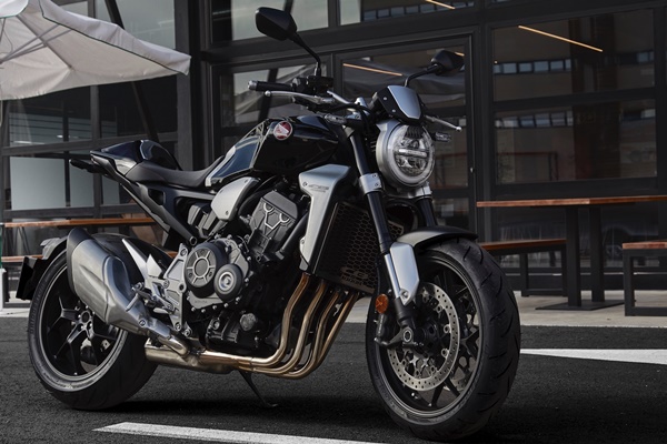 கஃபே ரேஸர் ஸ்டைலுக்கு மாறிய புதிய ஹோண்டா சிபி1000ஆர் பைக்!