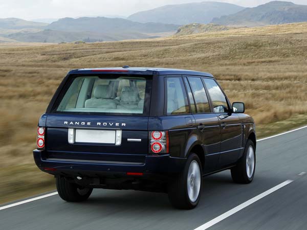 புதிய இந்தியாவை உருவாக்க புதிய காரில் ஏறிய பிரதமர் மோடி!