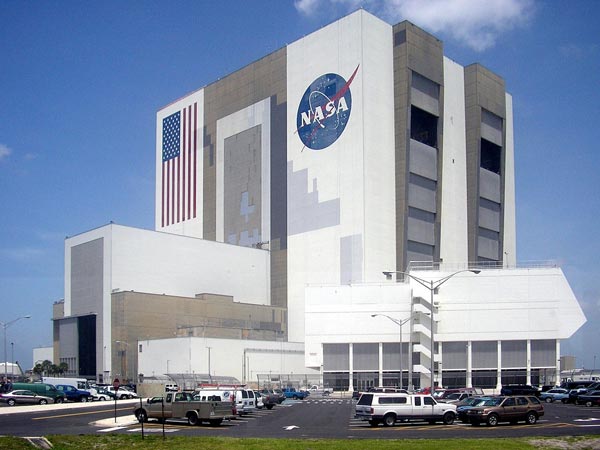 உபர் நாசா கூட்டணி: 2020ல் பறக்கும் டாக்ஸி சேவை அறிமுகம்..!!