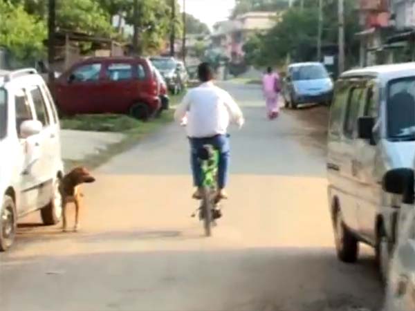  தண்ணீரில் ஓடும் மோட்டார்சைக்கிளை உருவாக்கிய 10ம் வகுப்பு மாணவன்!